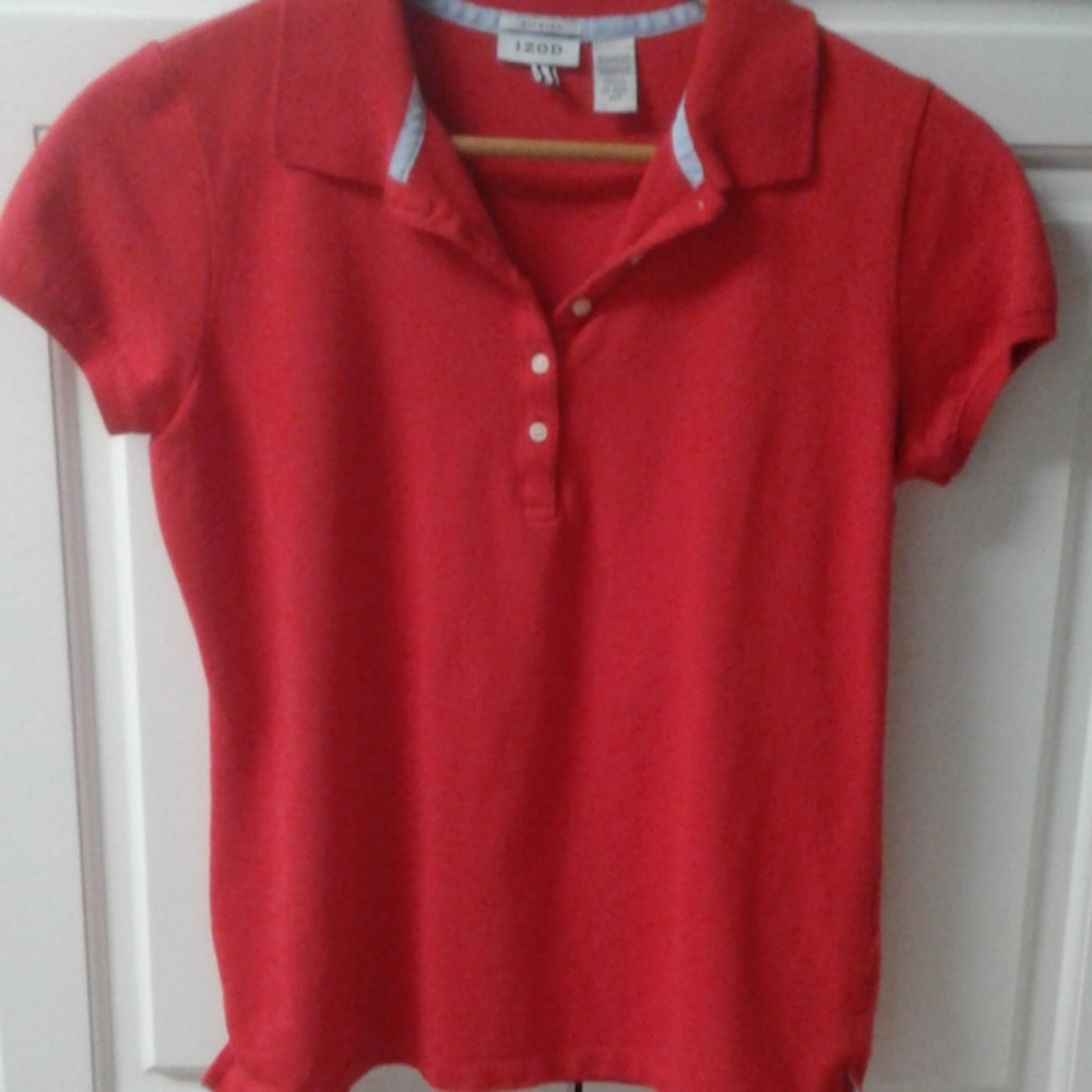Izod 5 button red top size small short sleeve
